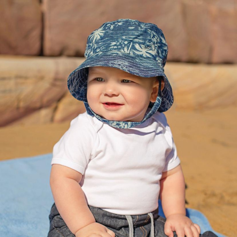 Charming bucket hat with palm🌴 trees. The Aloha has UPF 50+ sun protection NWT!